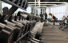 Rengör effektivt med kolloidalt silver på gymmet